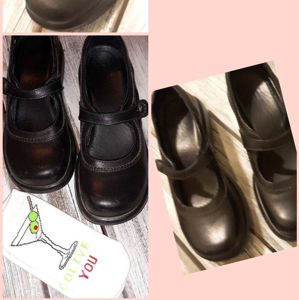 DANSCO shoes size 37 & pair of fun socks
